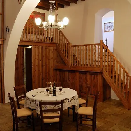 Fedra's Village House *